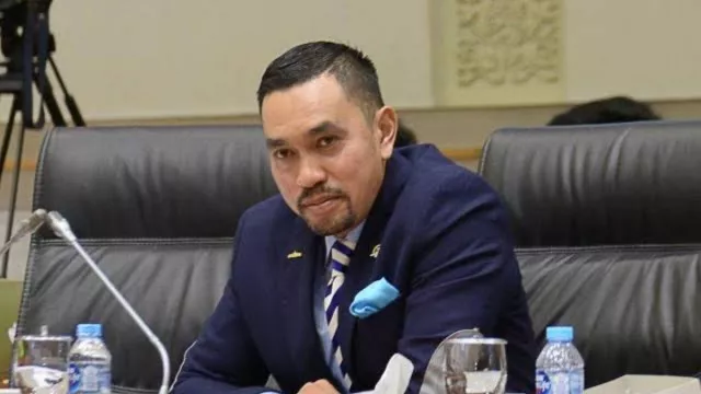 Seusai Sebut Perencana Pembubaran DPR Tolol, Ahmad Sahroni Dipindah ke Komisi I - GenPI.co Seusai Sebut Perencana Pembubaran DPR Tolol, Ahmad Sahroni Dipindah ke Komisi I - GenPI.co