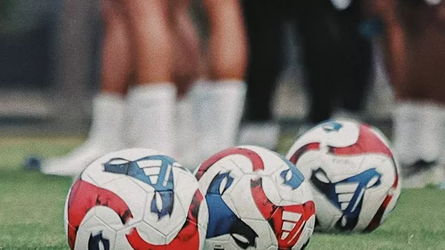 Persita Tangerang vs Semen Padang Resmi Ditunda Demi Keselamatan Pemain - GenPI.co Persita Tangerang vs Semen Padang Resmi Ditunda Demi Keselamatan Pemain - GenPI.co