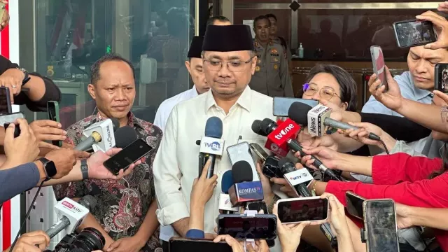  Lewat Orang Terdekat - GenPI.co