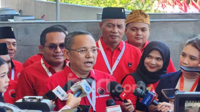 Pernyataan Deddy Sitorus Dianggap Penghinaan, PDIP Didesak Bertindak Tegas - GenPI.co Pernyataan Deddy Sitorus Dianggap Penghinaan, PDIP Didesak Bertindak Tegas - GenPI.co