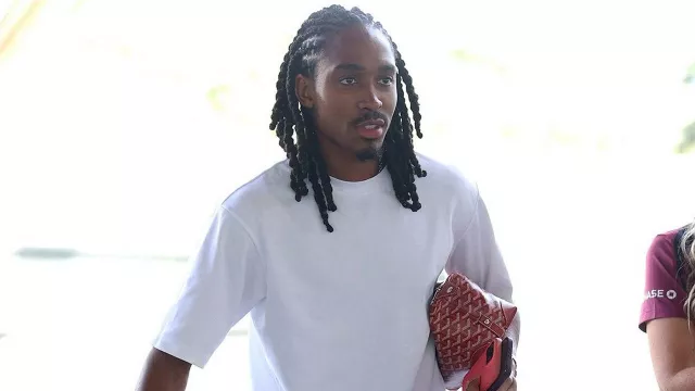 Djed Spence Bangga Jadi Pemain Muslim Pertama di Timnas Inggris - GenPI.co