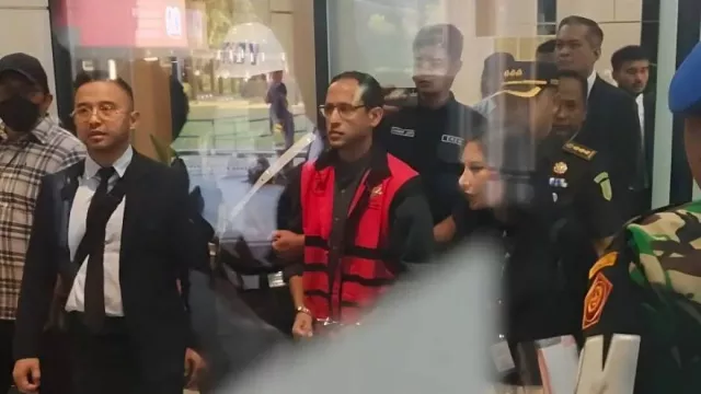 Hotman Paris Sebut Nadiem Makarim Sama Seperti Tom Lembong, Tak Terima Uang Korupsi - GenPI.co