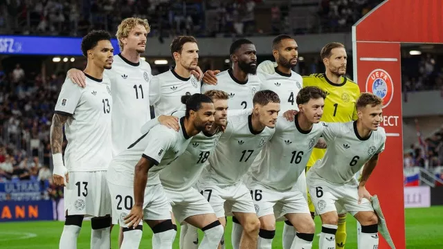  Terlalu Mudah Kehilangan Bola - GenPI.co