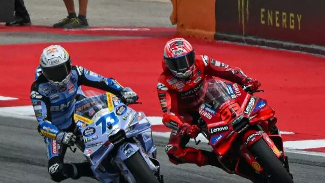 Kemenangan Alex di MotoGP Catalunya Tunda Pesta Juara Marc Marquez - GenPI.co Kemenangan Alex di MotoGP Catalunya Tunda Pesta Juara Marc Marquez - GenPI.co