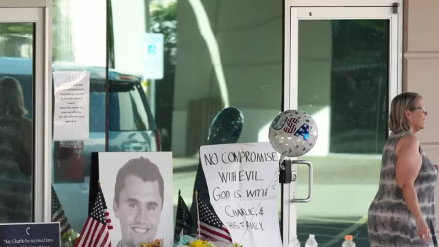 Tragedi di Tengah Polarisasi Politik AS, Charlie Kirk Tewas Ditembak Saat Sesi Kampus - GenPI.co