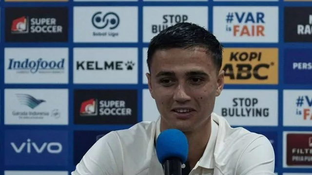 Bangga Jalani Debut bersama Persib Bandung, Eliano Reijnders Belum Puas - GenPI.co Bangga Jalani Debut bersama Persib Bandung, Eliano Reijnders Belum Puas - GenPI.co