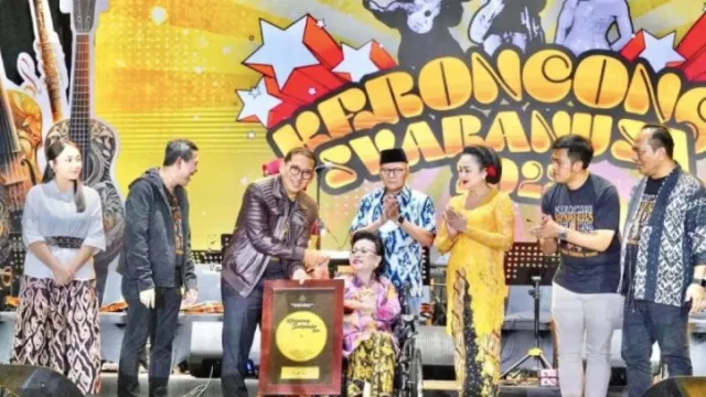 Keroncong Svarnanusa 2025 Digelar, Musik Keroncong Tetap Lestari - GenPI.co Keroncong Svarnanusa 2025 Digelar, Musik Keroncong Tetap Lestari - GenPI.co