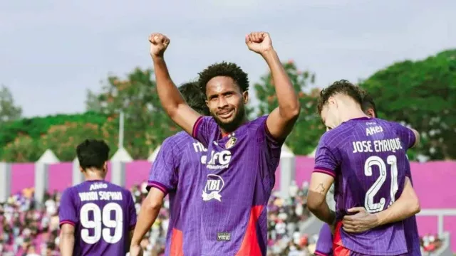 Bhayangkara FC vs Persik Kediri, Ujian Ketajaman Lini Depan Macan Putih - GenPI.co