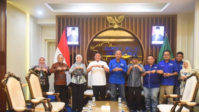 Gubernur Herman Deru Dorong Literasi Internet Murah, Sumsel Menuju Akselerasi Digital - GenPI.co Gubernur Herman Deru Dorong Literasi Internet Murah, Sumsel Menuju Akselerasi Digital - GenPI.co