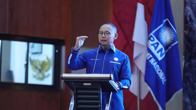 Eddy Soeparno Minta Partai Politik Introspeksi, Influencer Media Sosial Disinggung - GenPI.co Eddy Soeparno Minta Partai Politik Introspeksi, Influencer Media Sosial Disinggung - GenPI.co