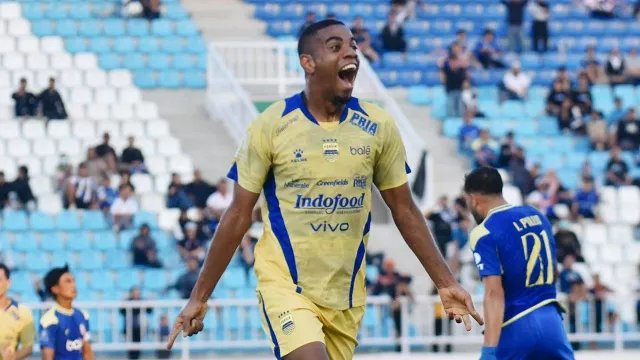 Klasemen Super League 2025/26: Hajar Arema FC, Persib Bandung Masuk 4 Besar - GenPI.co