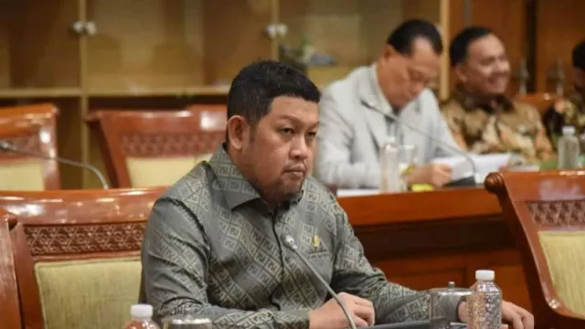 DPR RI Desak Polri dan TNI Tindak Tegas Anggota yang Pukul Warga Sipil - GenPI.co