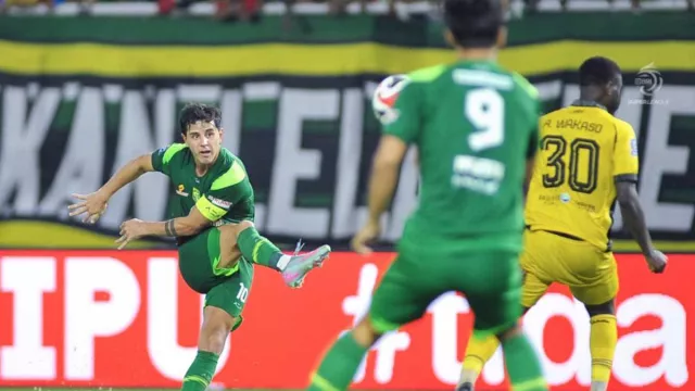 Dewa United vs Persebaya Surabaya, Duel Sengit 2 Tim Papan Tengah - GenPI.co