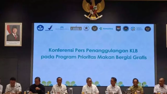 Prabowo Subianto Minta Kementerian Perkuat BGN, Seusai Kasus Keracunan MBG - GenPI.co