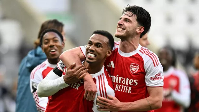 Klasemen Liga Primer Inggris 2025/26: Arsenal Tempel Liverpool - GenPI.co