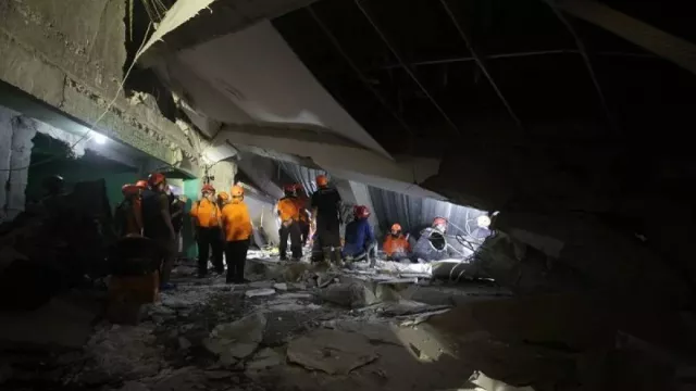 Fondasi Diduga Tak Kuat, Bangunan Ponpes Al-Khoziny Sidoarjo Runtuh Saat Santri Salat - GenPI.co