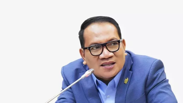 Waktu Tunggu Jemaah Haji Akan Disetarakan, Didukung Penuh Fraksi Golkar - GenPI.co
