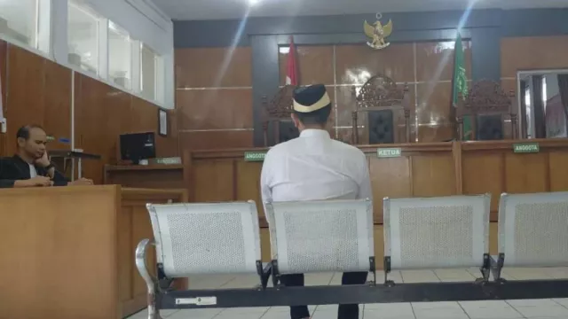 Dokter Kandungan Garut Lecehkan Pasien Dipenjara 5 Tahun, Lebih Ringan dari Tuntutan - GenPI.co