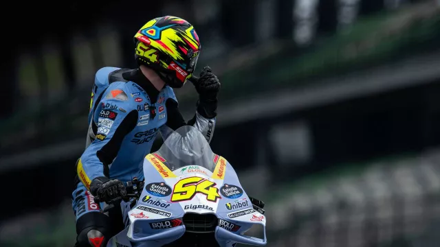 Marc Marquez Jatuh, Fermin Aldeguer Juara MotoGP Mandalika 2025 - GenPI.co