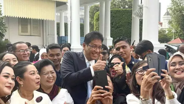 Menkeu Purbaya Cukup 2 Wamenkeu yang Bantu, Sebut Bisa Irit Gaji - GenPI.co