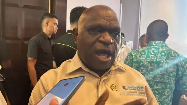 Natalius Pigai Minta Menkeu Purbaya Tak Potong Dana Otsus DIY, Aceh, dan Papua - GenPI.co