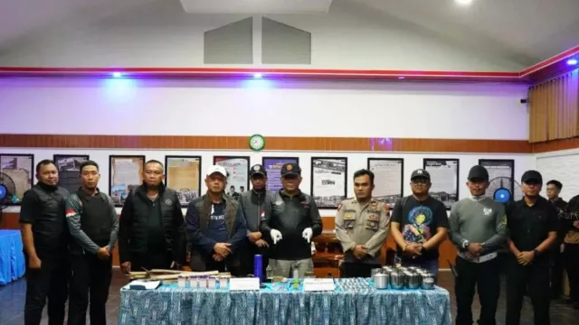 Razia Serentak di Lapas Nusakambangan, Petugas Sita Barang Terlarang - GenPI.co