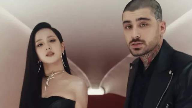 Vokal Khas Jisoo Blackpink dan Zayn Malik Bikin Lagu Baru Makin Keren - GenPI.co Vokal Khas Jisoo Blackpink dan Zayn Malik Bikin Lagu Baru Makin Keren - GenPI.co