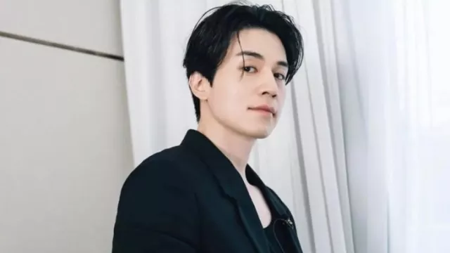 Penggemar Ganggu Privasi Lee Dong Wook, Agensi Tempuh Jalur Hukum - GenPI.co Penggemar Ganggu Privasi Lee Dong Wook, Agensi Tempuh Jalur Hukum - GenPI.co