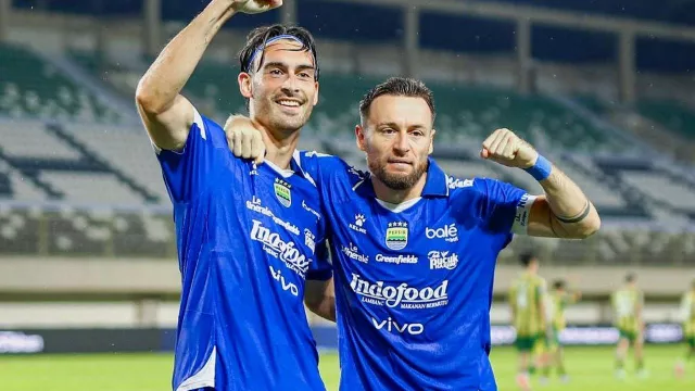 Klasemen Super League 2025/26: Menang Telak, Persita dan Persib Masuk 3 Besar - GenPI.co Klasemen Super League 2025/26: Menang Telak, Persita dan Persib Masuk 3 Besar - GenPI.co