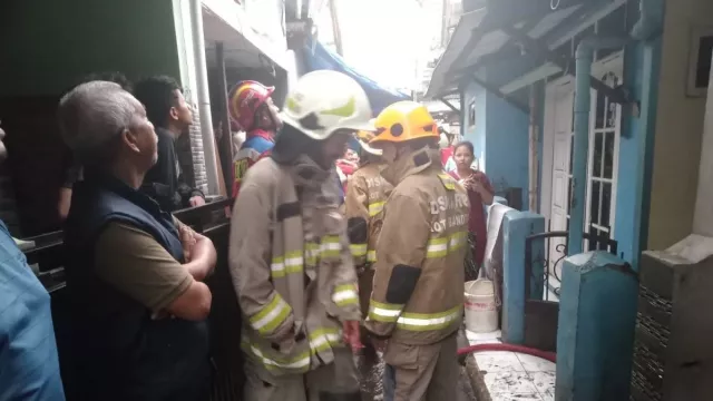Tabung Gas Meledak di Rumah Warga Bandung, 4 Orang Luka Bakar Parah - GenPI.co