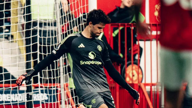 Lawan Liverpool, Manchester United Turunkan Senne Lammens - GenPI.co