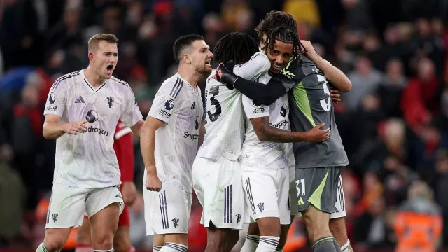 Klasemen Liga Primer Inggris 2025/26: Liverpool Dihajar MU, Arsenal Makin Nyaman - GenPI.co