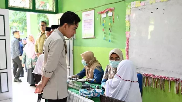 Gibran Rakabuming Raka Disebut Belum Berhasil Wujudkan Harapan Anak Muda - GenPI.co