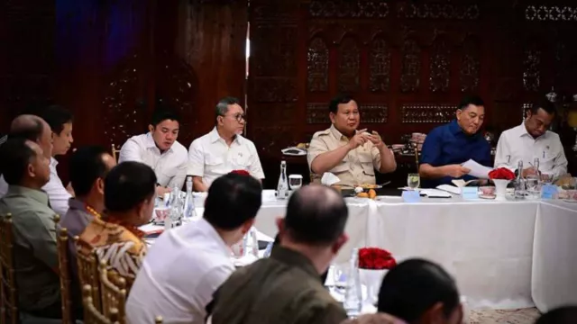 Menteri Kabinet Prabowo Subianto Disebut Masih Ada yang Hanya Jadi Beban - GenPI.co Menteri Kabinet Prabowo Subianto Disebut Masih Ada yang Hanya Jadi Beban - GenPI.co
