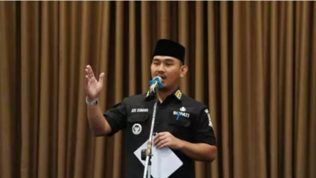 Bupati Bekasi Respons Menkeu Purbaya, Isu Jual Beli Jabatan Dibantah - GenPI.co