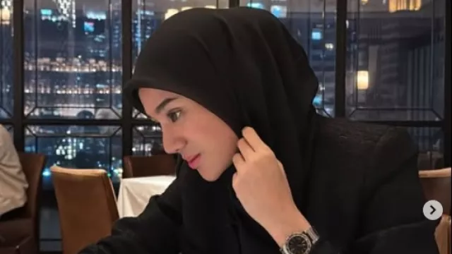 Lelah Hadapi Sikap Suami, Clara Shinta Ngaku Seperti Menjanda - GenPI.co Lelah Hadapi Sikap Suami, Clara Shinta Ngaku Seperti Menjanda - GenPI.co