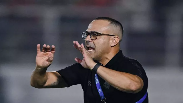 Arema FC vs Borneo FC, Singo Edan Disebut Sulit Dihadapi saat Bermain Kandang - GenPI.co Arema FC vs Borneo FC, Singo Edan Disebut Sulit Dihadapi saat Bermain Kandang - GenPI.co