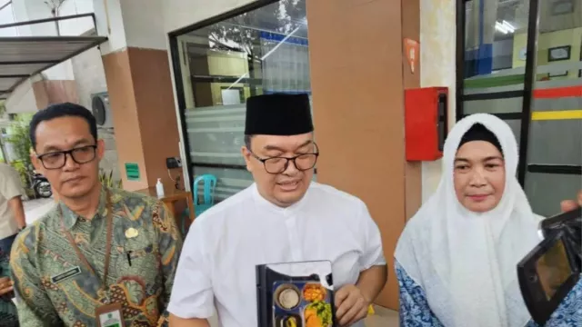 Belasan Siswa di Malang Diduga Keracunan MBG, Pemkab Tunggu Hasil Lab - GenPI.co Belasan Siswa di Malang Diduga Keracunan MBG, Pemkab Tunggu Hasil Lab - GenPI.co