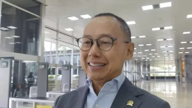 Eddy Soeparno Sebut Menkeu Purbaya Belum Tentu Mau Jika Ditarik ke PAN - GenPI.co Eddy Soeparno Sebut Menkeu Purbaya Belum Tentu Mau Jika Ditarik ke PAN - GenPI.co