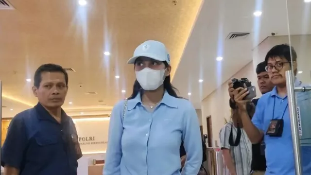 Azizah Salsha Tidak Mau Damai, Kasus Fitnah Naik Penyidikan - GenPI.co Azizah Salsha Tidak Mau Damai, Kasus Fitnah Naik Penyidikan - GenPI.co