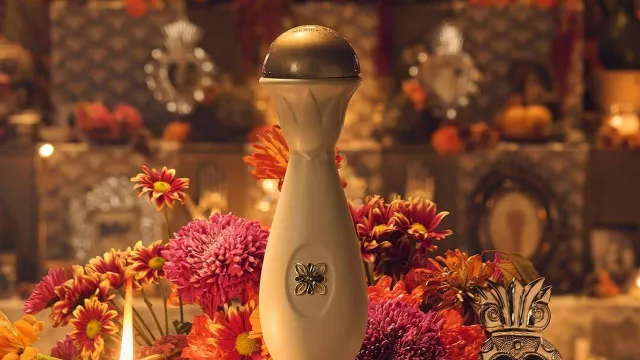 Clase Azul Rilis Recuerdos 2025, Tequila Langka yang Hanya 35 Botol di Indonesia - GenPI.co