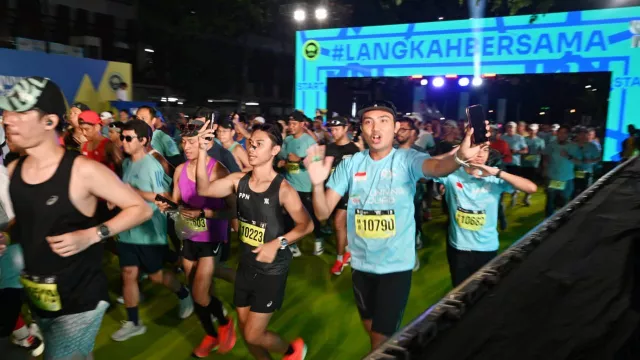 Kisah Puluhan Running Squad Asuhan Le Minerale Sukses Taklukkan Virgin Full Marathon JRF 2025 - GenPI.co Kisah Puluhan Running Squad Asuhan Le Minerale Sukses Taklukkan Virgin Full Marathon JRF 2025 - GenPI.co