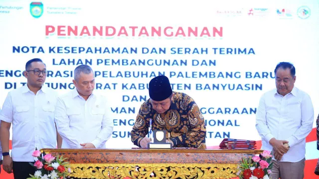 Herman Deru Wujudkan Mimpi Sumsel Punya Pelabuhan Samudera Sendiri - GenPI.co Herman Deru Wujudkan Mimpi Sumsel Punya Pelabuhan Samudera Sendiri - GenPI.co