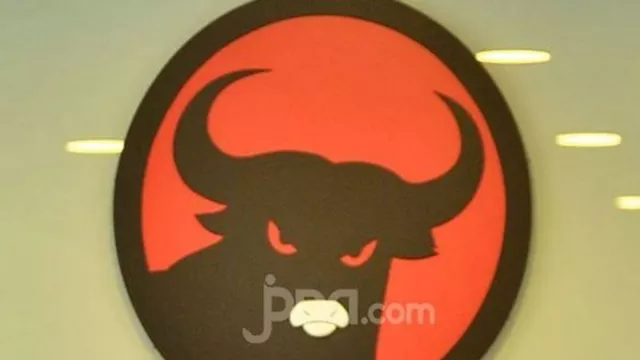 PDIP Hadirkan Adian Napitupulu dan Rocky Gerung di Peringatan Sumpah Pemuda - GenPI.co PDIP Hadirkan Adian Napitupulu dan Rocky Gerung di Peringatan Sumpah Pemuda - GenPI.co