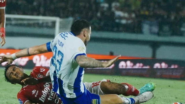 Klasemen Super League 2025/26: Bungkam Bali United, Persib Pepet Persija - GenPI.co Klasemen Super League 2025/26: Bungkam Bali United, Persib Pepet Persija - GenPI.co