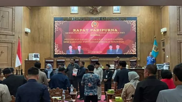 Bupati Pati Sudewo Batal Dimakzulkan, DPRD Pilih Opsi Rekomendasi Kinerja - GenPI.co Bupati Pati Sudewo Batal Dimakzulkan, DPRD Pilih Opsi Rekomendasi Kinerja - GenPI.co