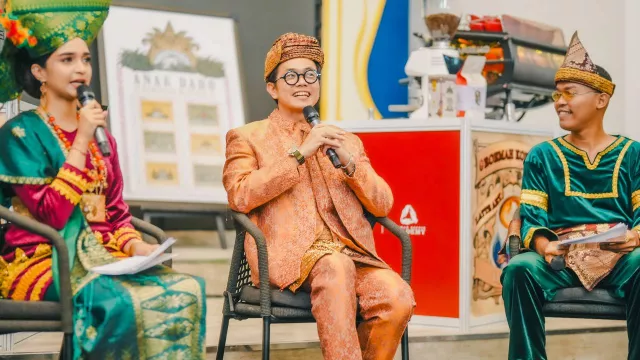 Tampil di Jakarta Coffee Week 2025, Roemah Koffie Gelar Nikahan Massal Anak Daro - GenPI.co Tampil di Jakarta Coffee Week 2025, Roemah Koffie Gelar Nikahan Massal Anak Daro - GenPI.co
