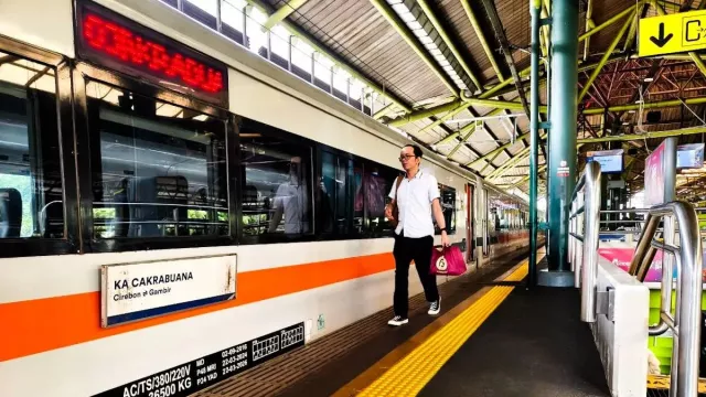KAI Tambah Perjalanan Kereta untuk Libur November, Ini Daftar Rutenya - GenPI.co KAI Tambah Perjalanan Kereta untuk Libur November, Ini Daftar Rutenya - GenPI.co