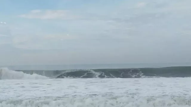 Fenomena Bulan Purnama Picu Banjir Rob di Pesisir Bali, BMKG Imbau Waspada - GenPI.co