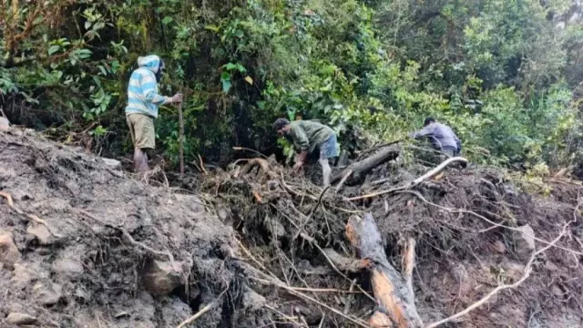 Medan Sulit dan Zona Merah, TNI Tangani Banjir dan Longsor di Nduga, 22 Warga Hilang - GenPI.co